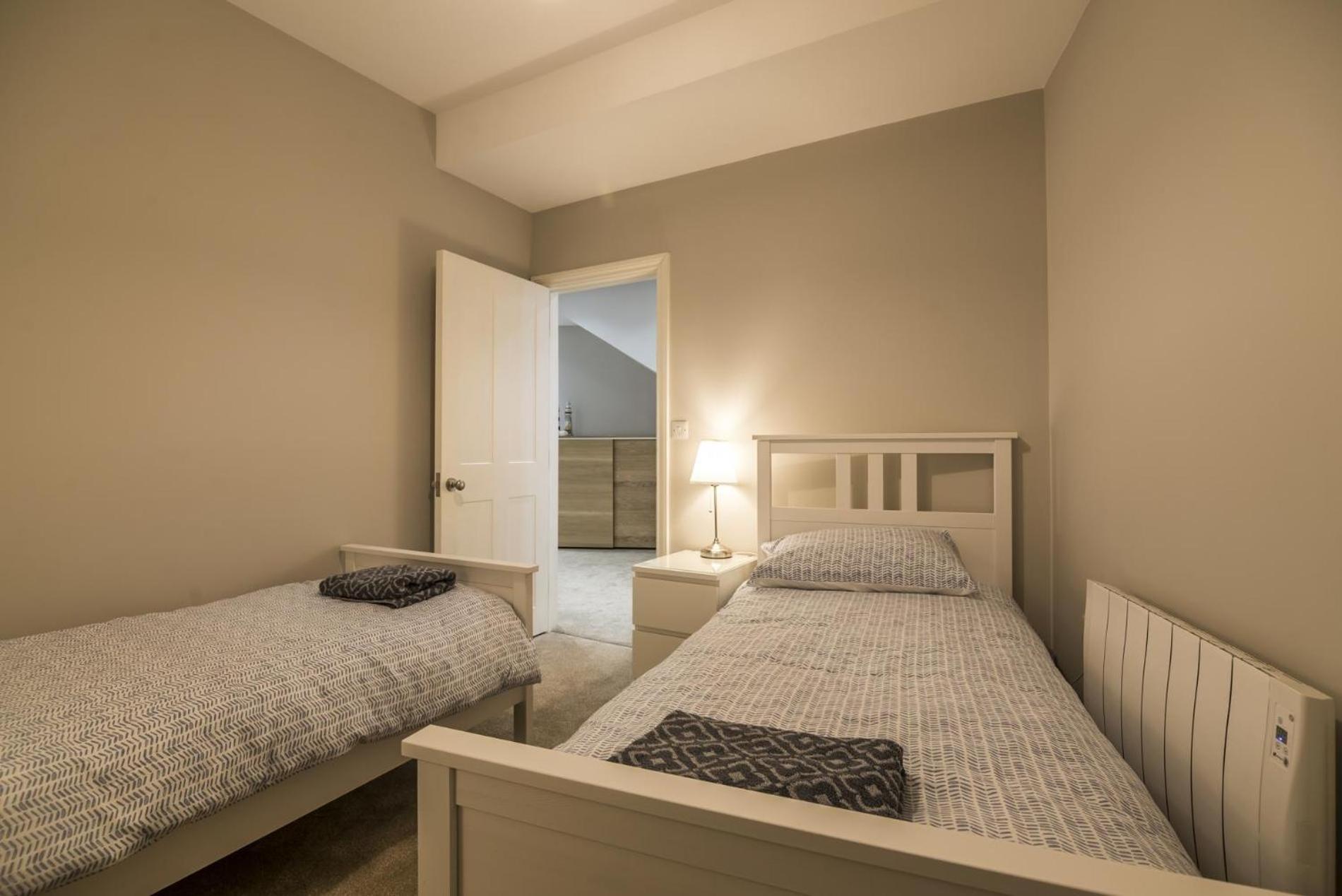 Sea Legs - 2 Bedroom Apartment - تينبي المظهر الخارجي الصورة